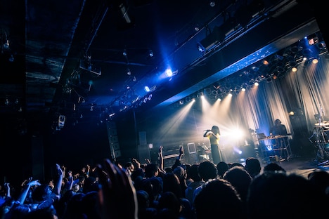 iri「iri 1st Tour 2018」LIQUIDROOM公演の様子。（撮影：田中聖太郎）