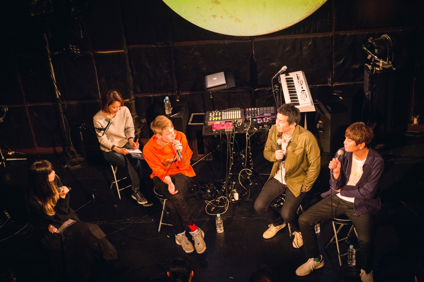 「CIRCUS LOVE” Pre-Shows - Live & Talk -」初日の様子。（Photo by Tetsuya Yamakawa）