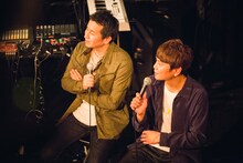 山田貴洋（ASIAN KUNG-FU GENERATION）と喜多建介（ASIAN KUNG-FU GENERATION）。（Photo by Tetsuya Yamakawa）