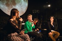 「CIRCUS LOVE” Pre-Shows - Live & Talk -」2日目の様子。（Photo by Tetsuya Yamakawa）