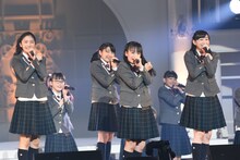 「The Road to Graduation 2017 Final～さくら学院 2017年度 卒業～」の様子。