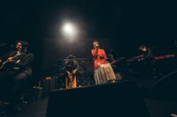 集団行動「充分未来ツアー」東京・WWW X公演の様子。