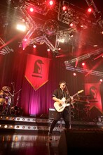 PENGUIN RESEARCH「LIVE TOUR 2017-2018 PENGUIN QUEST～お台場に導かれし者たち～」Zepp DiverCity TOKYO公演の様子。