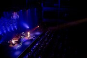 植田真梨恵「Live of Lazward Piano “bilberry tour”」東京・東京グローブ座公演の様子。（撮影：竹谷さくら）