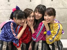 「ももいろクローバーZ 前略、ももの上より 明日元気になる旅」より。