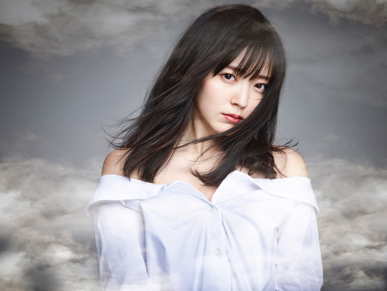鈴木愛理　写真　ポラ suzukiairi_art201803.jpg?
