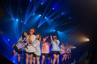 「FES☆TIVE ワンマンライブ in STUDIO COAST」の様子。（Photo by NEW163）