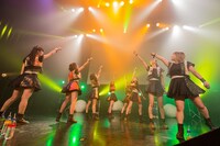 「FES☆TIVE ワンマンライブ in STUDIO COAST」の様子。（Photo by NEW163）