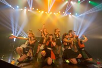 「FES☆TIVE ワンマンライブ in STUDIO COAST」の様子。（Photo by NEW163）