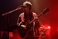 光村龍哉（Vo, G / NICO Touches the Walls）（撮影：古渓一道）