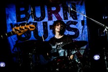 BURNOUT SYNDROMES「全国ワンマンツアー2018『孔雀～いざ真剣勝負～』」東京・渋谷CLUB QUATTRO公演の様子。（Photo by HAJIME KAMIIISAKA）