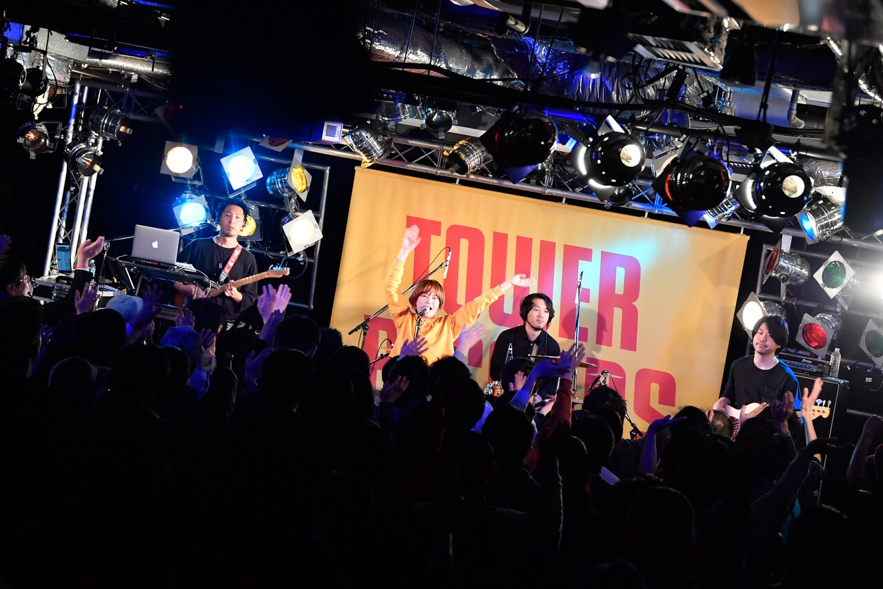 もしもしにっぽんナタリーステージでSHE IS SUMMER、リーダーズ、脇田もなりら6組熱演