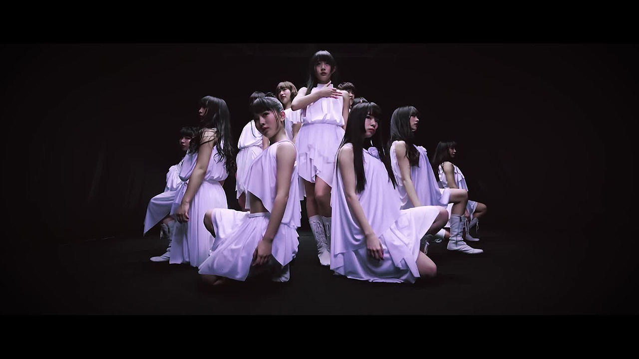 monogatari「Re:born」ミュージックビデオのワンシーン。