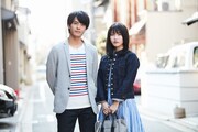 横山由依演じる新堂頼子と中尾暢樹演じる山田優一。