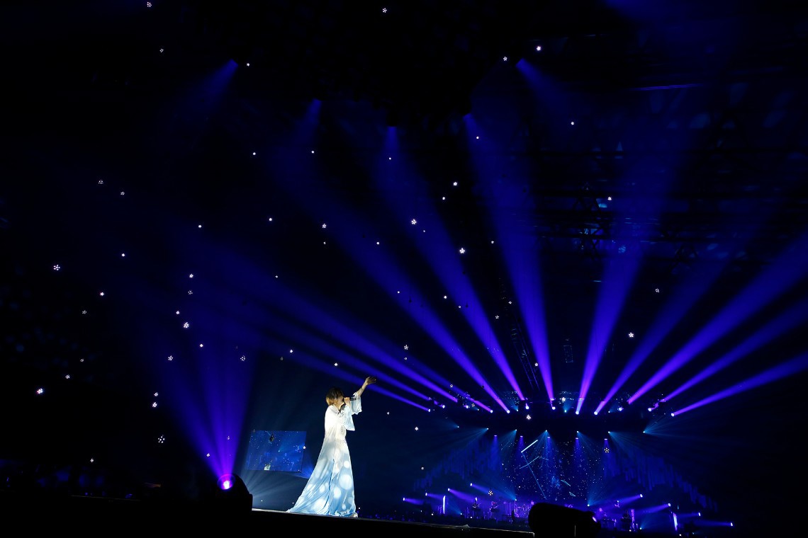 「ひきこもりでもLIVEがしたい！～明日色ワールドエンド発売記念公演～」の様子。（撮影：小松陽祐［ODD JOB］、坂口正光、小境勝巳）