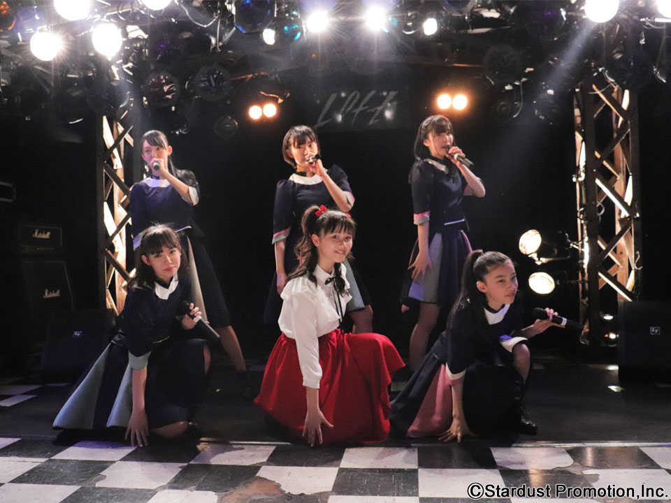 桜エビ～ずワンマンライブ 東京・新宿LOFT公演「みっぴの観桜会おいでやす～」の様子。（写真提供：スターダストプロモーション）