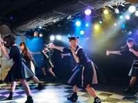 桜エビ～ずワンマンライブ 東京・新宿LOFT公演「全力15歳」の様子。（写真提供：スターダストプロモーション）