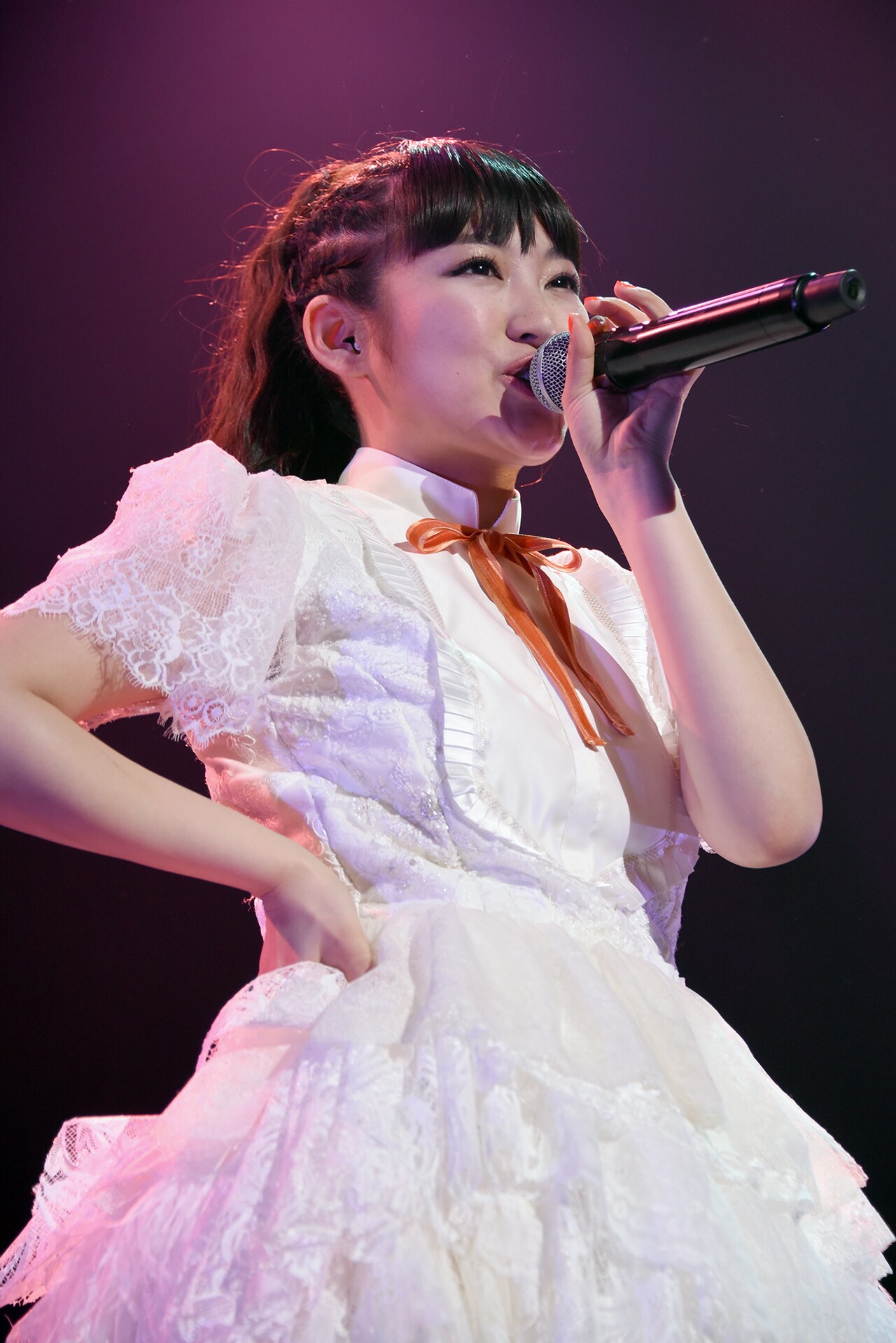 前髪ぱっつん”になったエビ中の柏木ひなた、19歳の誕生日に