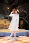 「『ギア-GEAR-』East Version」でドールを演じる安本彩花（私立恵比寿中学）。