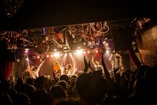 キイチビール＆ザ・ホーリーティッツ「1st full album『トランシーバ・デート』リリースツアーファイナル（1stワンマンライブ）」の様子。（撮影：南風子）