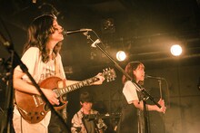 キイチビール＆ザ・ホーリーティッツ「1st full album『トランシーバ・デート』リリースツアーファイナル（1stワンマンライブ）」の様子。（撮影：南風子）