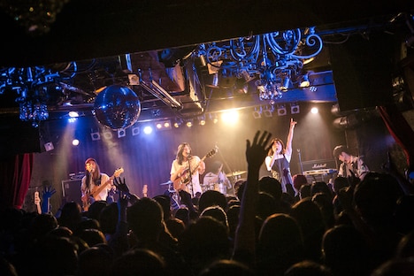 キイチビール＆ザ・ホーリーティッツ「1st full album『トランシーバ・デート』リリースツアーファイナル（1stワンマンライブ）」の様子。（撮影：南風子）