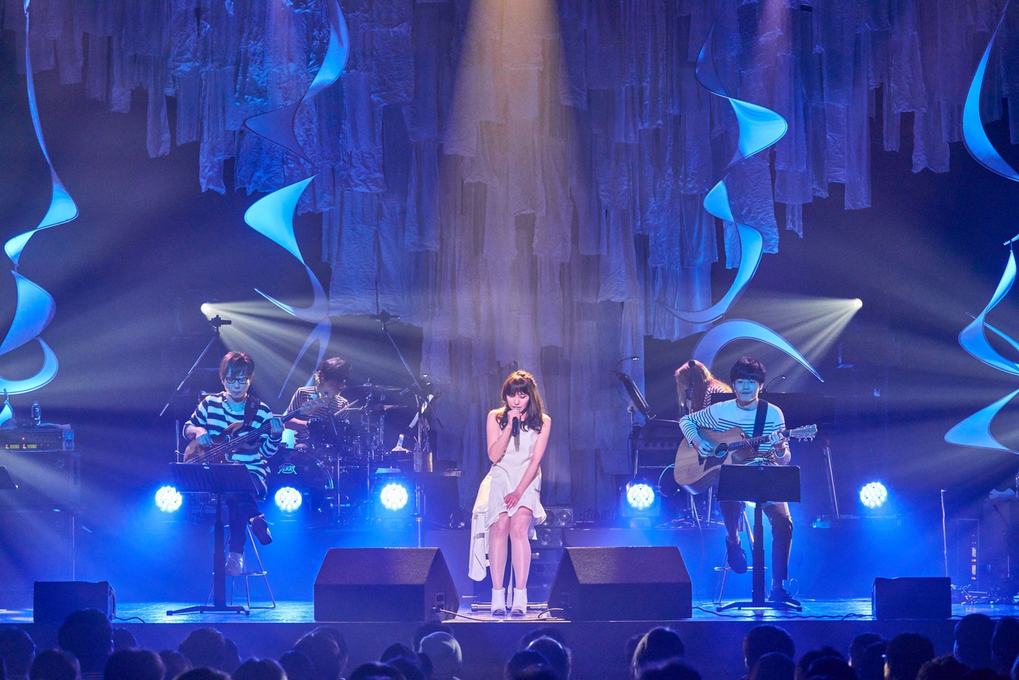 中島愛「Megumi Nakajima Live Tour 2018 "Curiosity of Love"」初日公演の様子。（撮影：新澤和久）