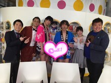 「キューン！」出演者と四星球メンバー。