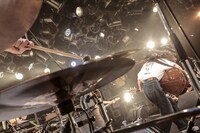 2018年3月31日に行われた「AIMYON TOUR 2018 -TELEPHONE LOBSTER-」東京・渋谷CLUB QUATTRO公演の様子。（撮影：鳥居洋介）