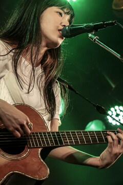 あいみょんツアー 満員の渋谷クアトロで幕 音楽やっててよかった ライブレポート 写真11枚 音楽ナタリー