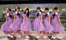 ナスをモチーフにした新衣装をまとったばってん少女隊。