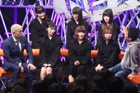 BiSHとダウンタウン。 (c)フジテレビ