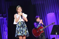 左からBeverly、つんく♂。（撮影：古川朋久）