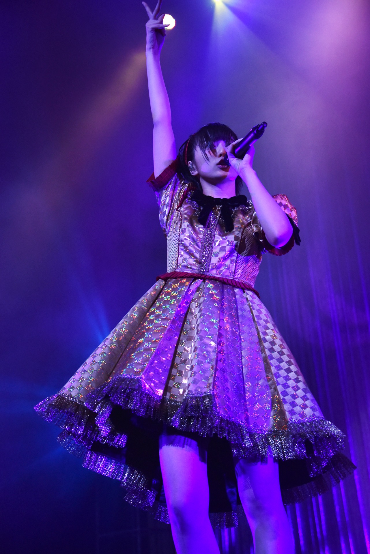 安本彩花