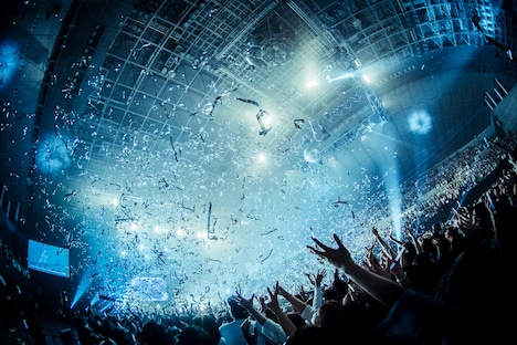 >赤西仁「JIN AKANISHI LIVE TOUR 2018"Blessed"」千葉・幕張イベントホール公演の模様。（撮影：田中聖太郎）