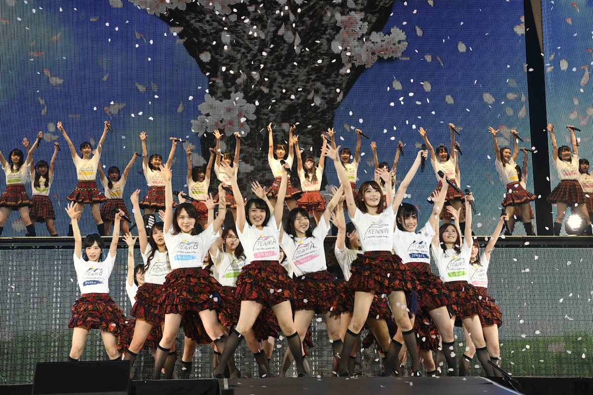 AKB48単独コンサート ～ジャーバージャって何？～」昼公演の様子。(c 