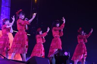 「AKB48単独コンサート ～ジャーバージャって何？～」夜公演の様子。(c)AKS