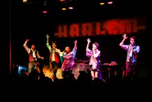 MAGiC BOYZとLUNAのコラボの様子。（撮影：笹森健一）