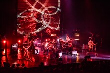 くるり「ライブツアー『線』」最終公演の様子。（Photo by AZUSA TAKADA）