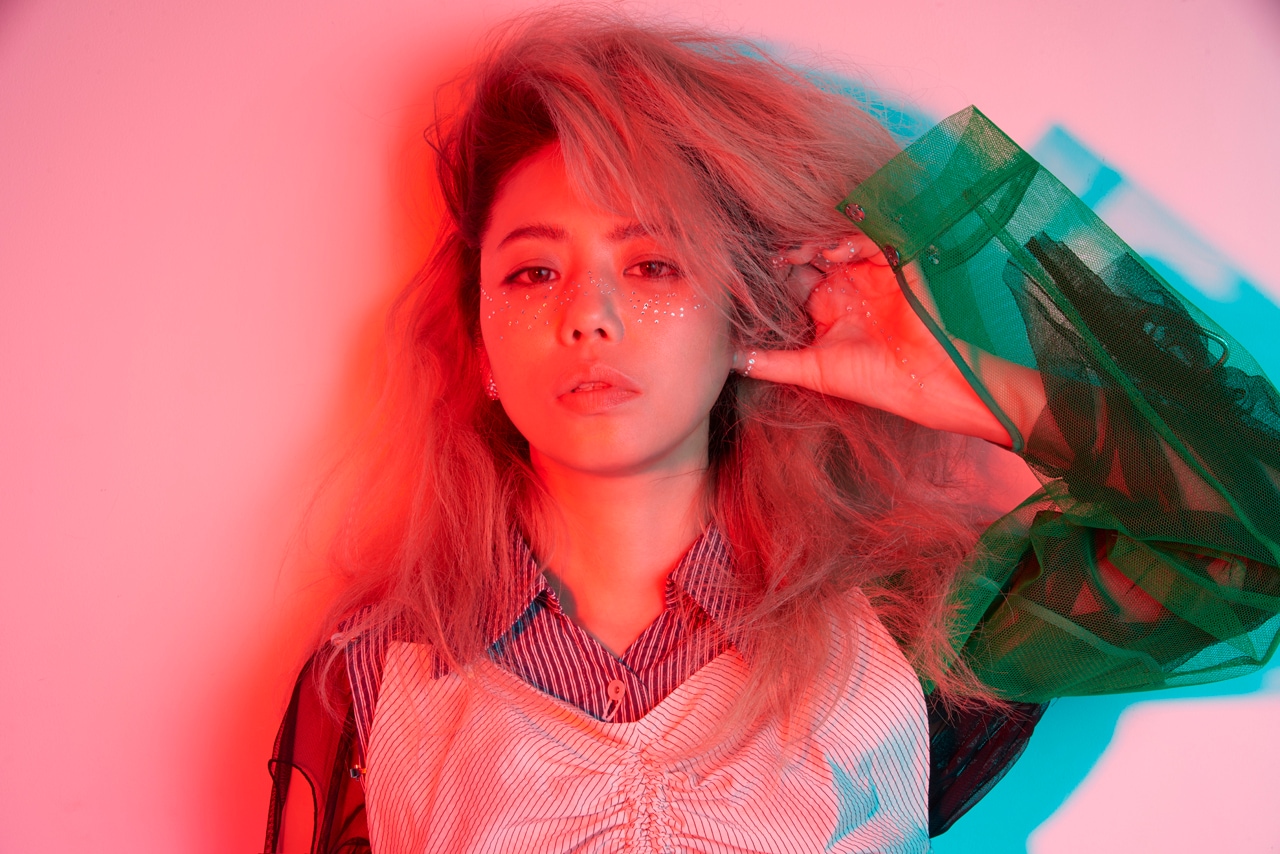 Chara誕生日ライブBDのトレイラー公開、愛息と愛娘の祝福シーンも