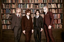 ゴールデンボンバー（写真左から2番目が鬼龍院翔）