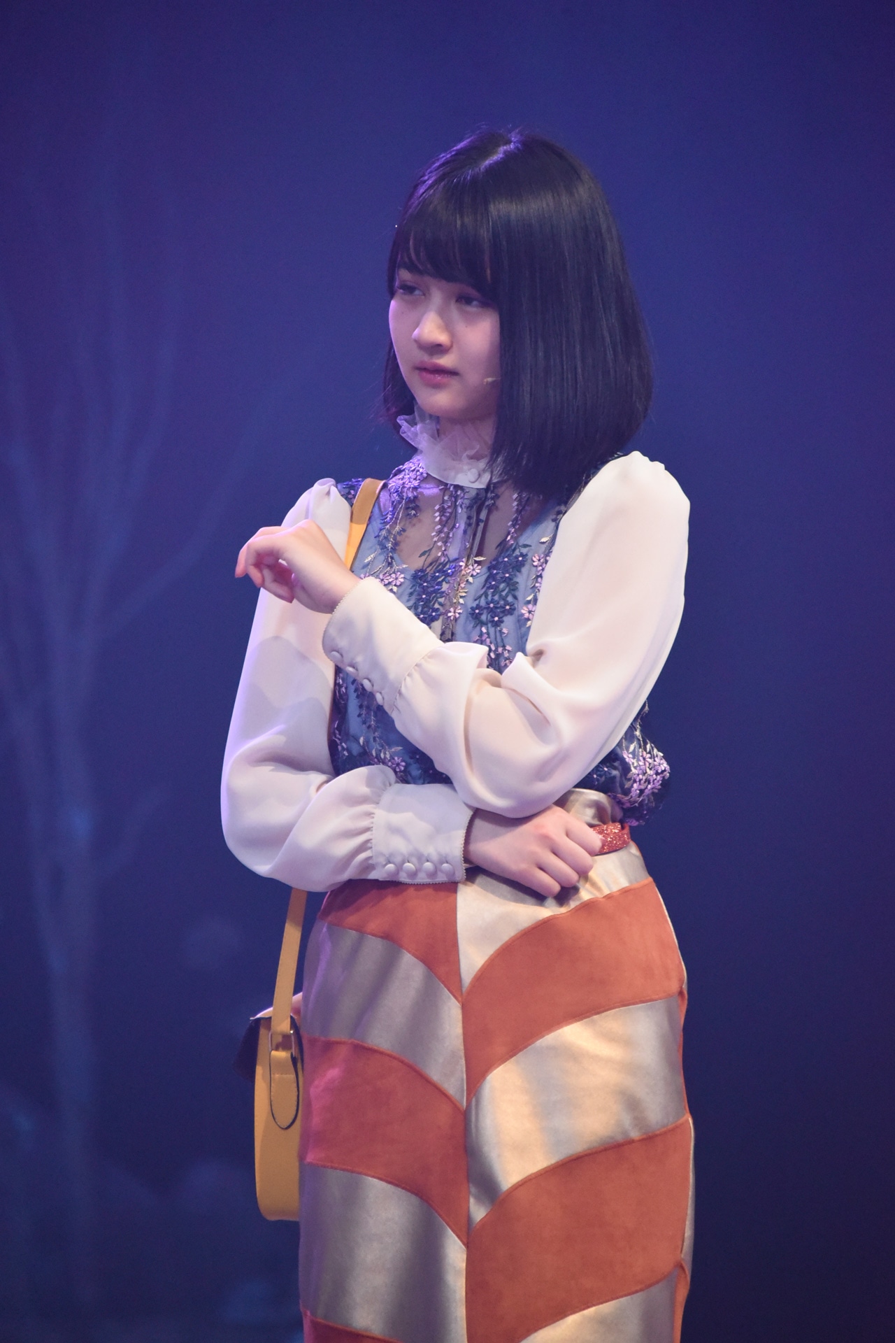 中村麗乃演じるナオミ