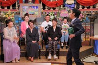 「世代対抗トークSP」コーナーのワンシーン。(c)NTV