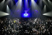 Aimerのステージの様子。（Photo by Taku Fujii）