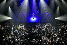 Aimerのステージの様子。（Photo by Taku Fujii）