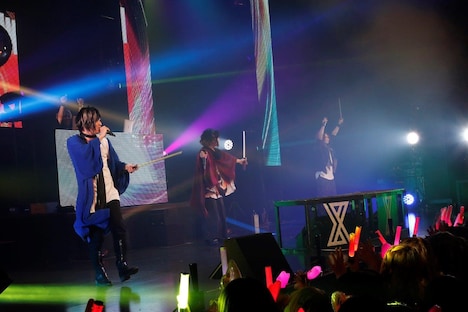 左からピコ、nqrse、あらき。（撮影：小松陽祐［ODD JOB］、加藤千絵）