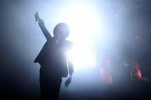 luz（撮影：小松陽祐［ODD JOB］、加藤千絵）