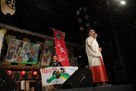 レキシのスペシャルライブの様子。