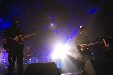 ウソツキ「ULTRA USOTSUKA NIGHT～俺たちバッドボーイズ！～」東京・LIQUIDROOM公演の様子。（撮影：山野浩司）