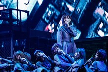 「欅坂46 2nd YEAR ANNIVERSARY LIVE」4月8日公演の様子。（撮影：上山陽介）
